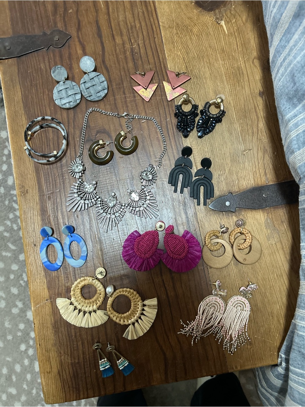 Lot of costume earrings and necklace